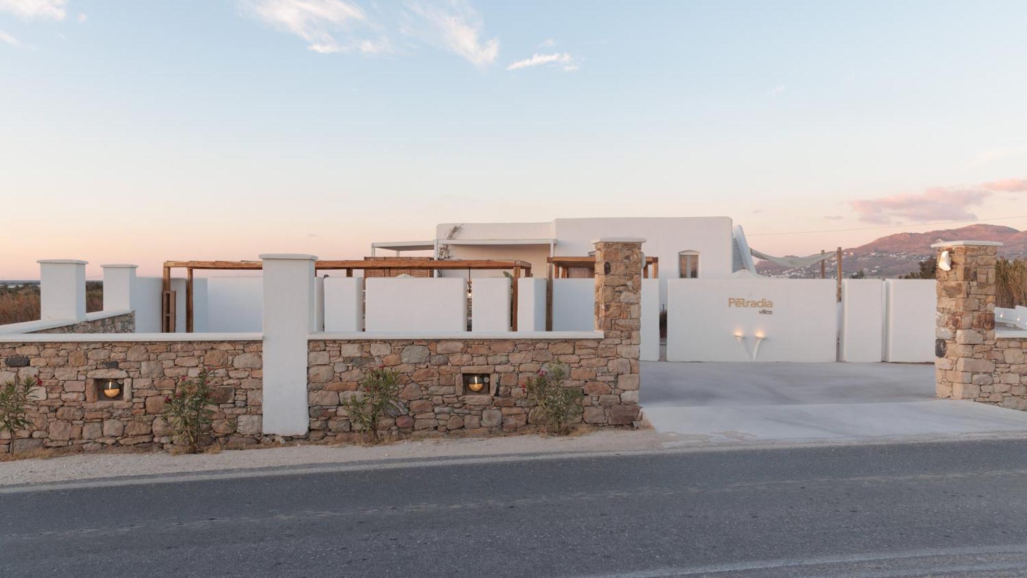Petradia Villas Agia Anna  外观 照片